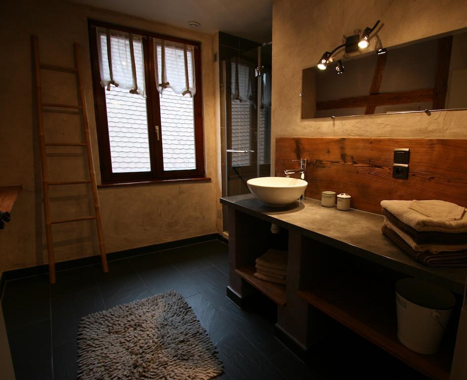 Les Authentics - La Maison D'Amelie Riquewihr Rom bilde